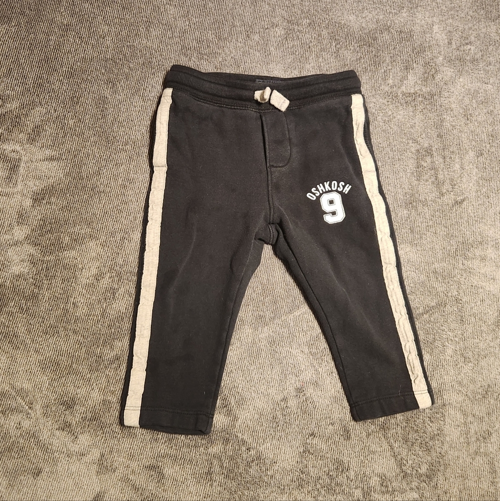 OshKosh B'gosh Sweats, Size 18-24M, Unisex
